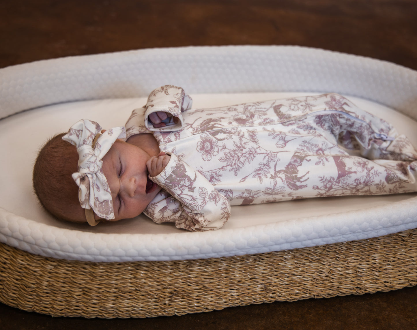 Western Daydream Rose Folding Feet Jammies
