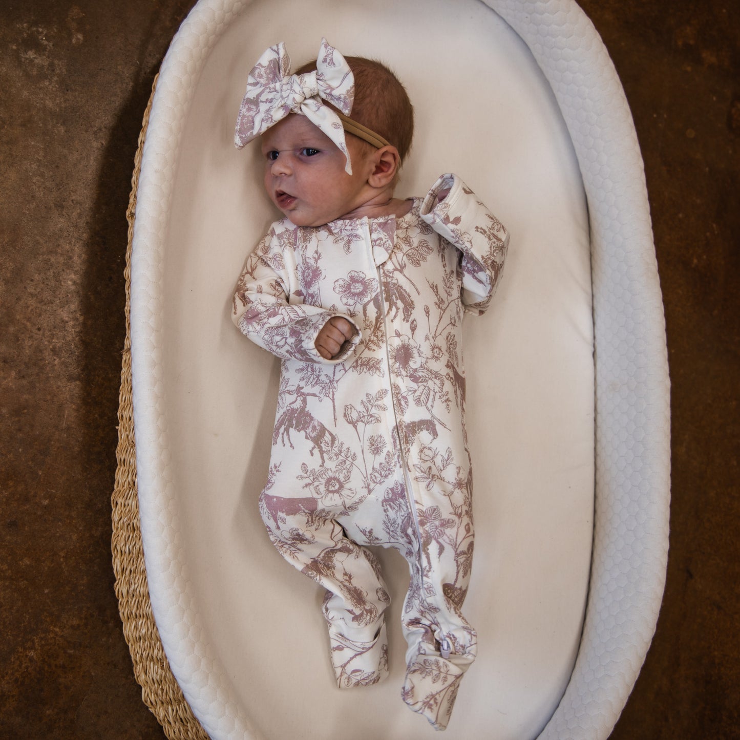 Western Daydream Rose Folding Feet Jammies