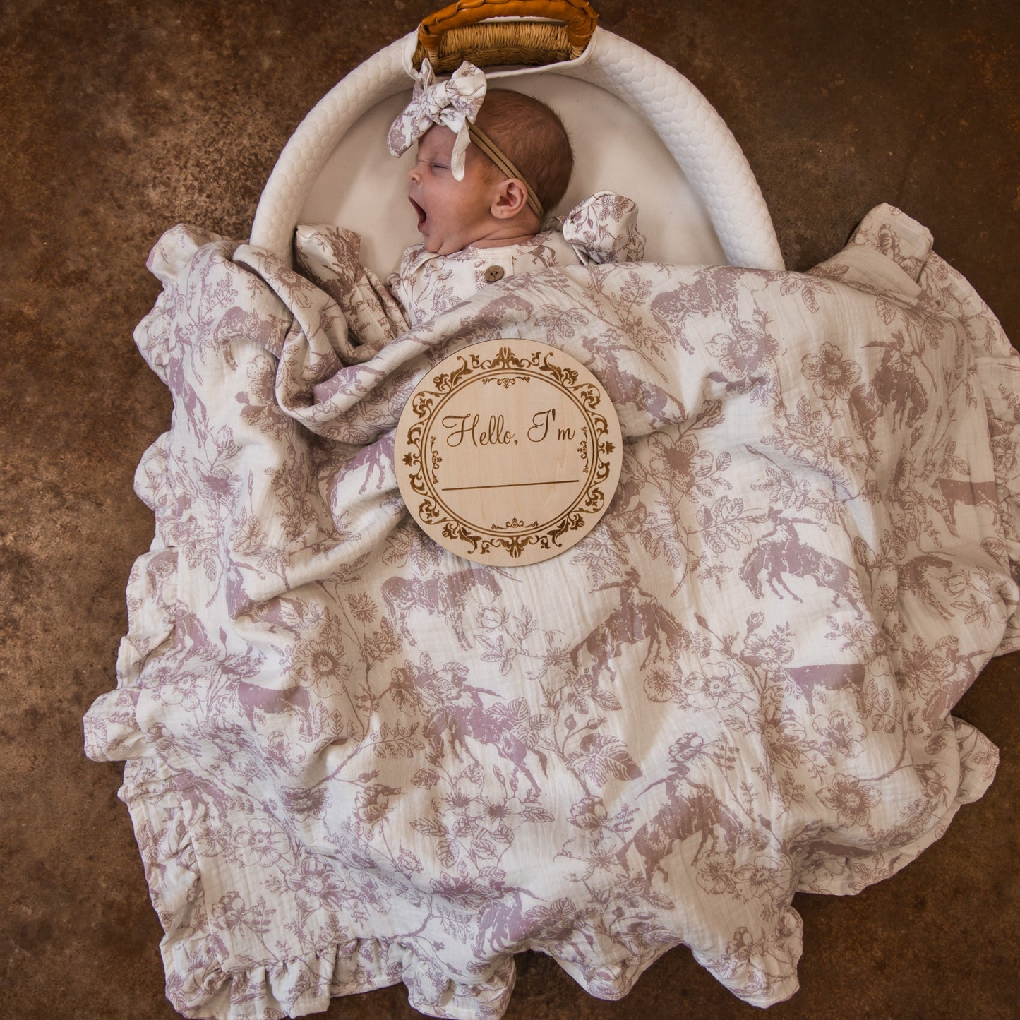 Western Daydream Rose Cotton Muslin Blanket with Scalloped Edges