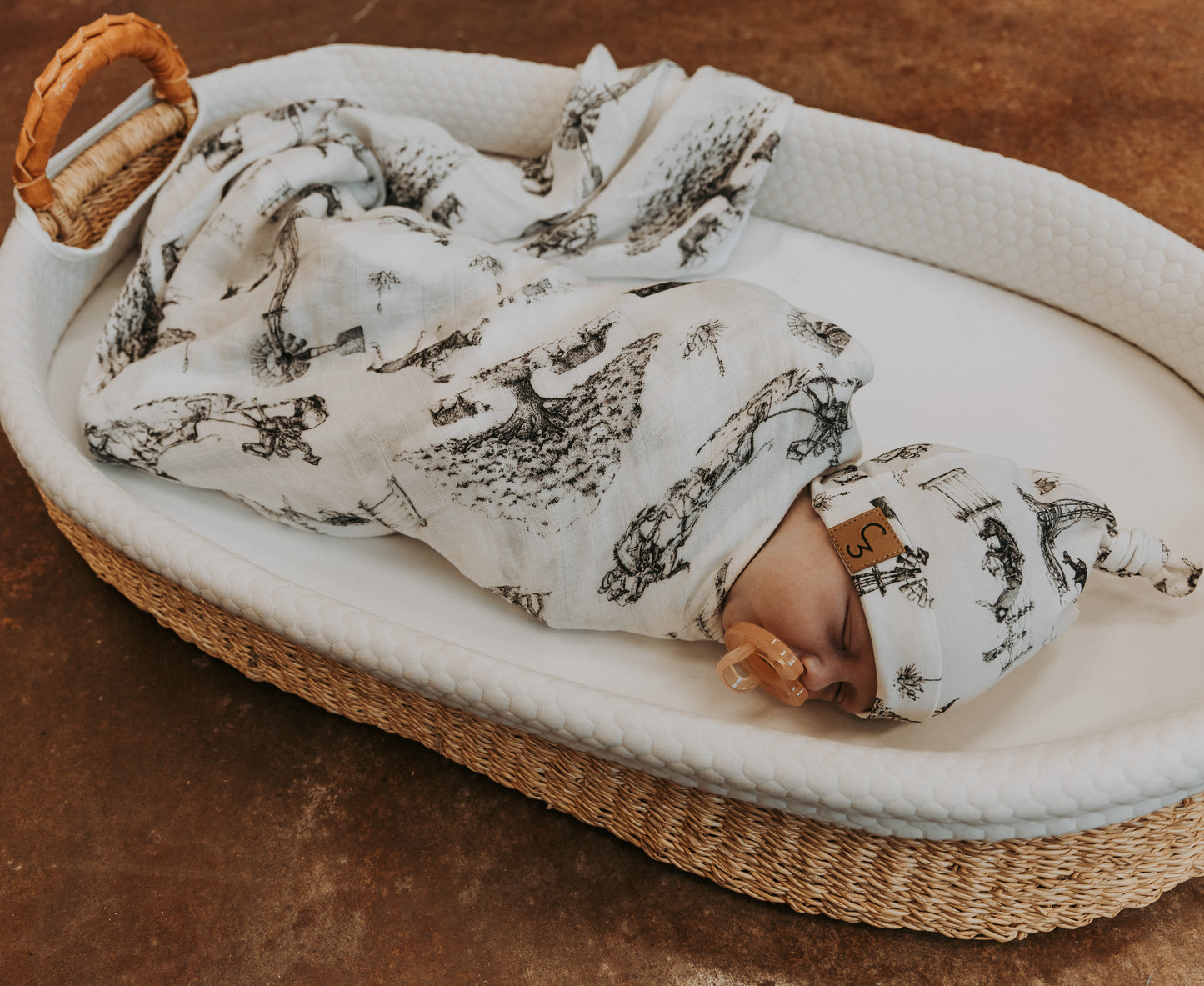 Heaven on Earth Bamboo Muslin Swaddle