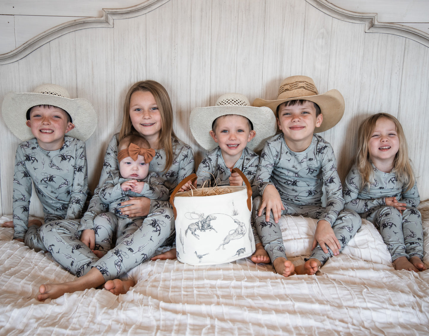 Gotta Wild Hare Long Sleeve Pajama Set