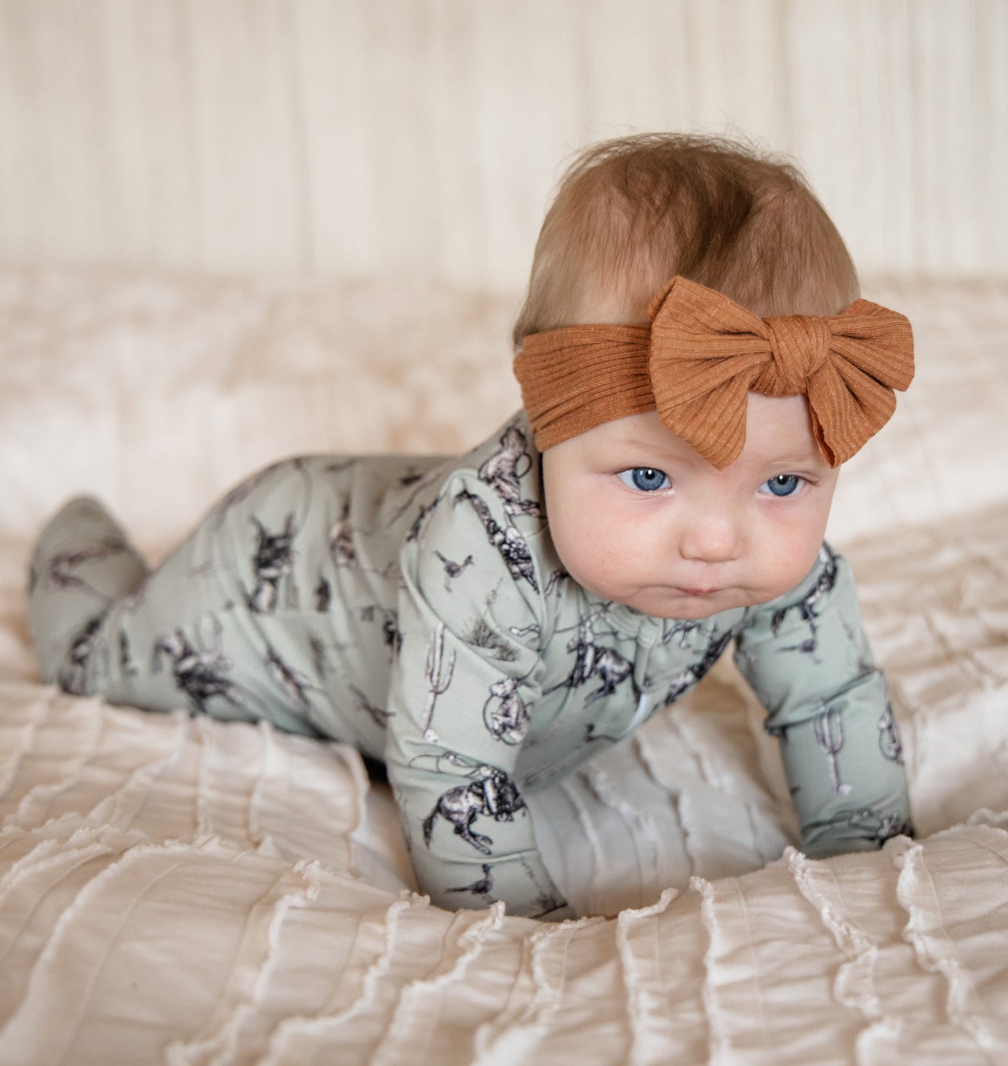 Gotta Wild Hare Folding Feet Jammies