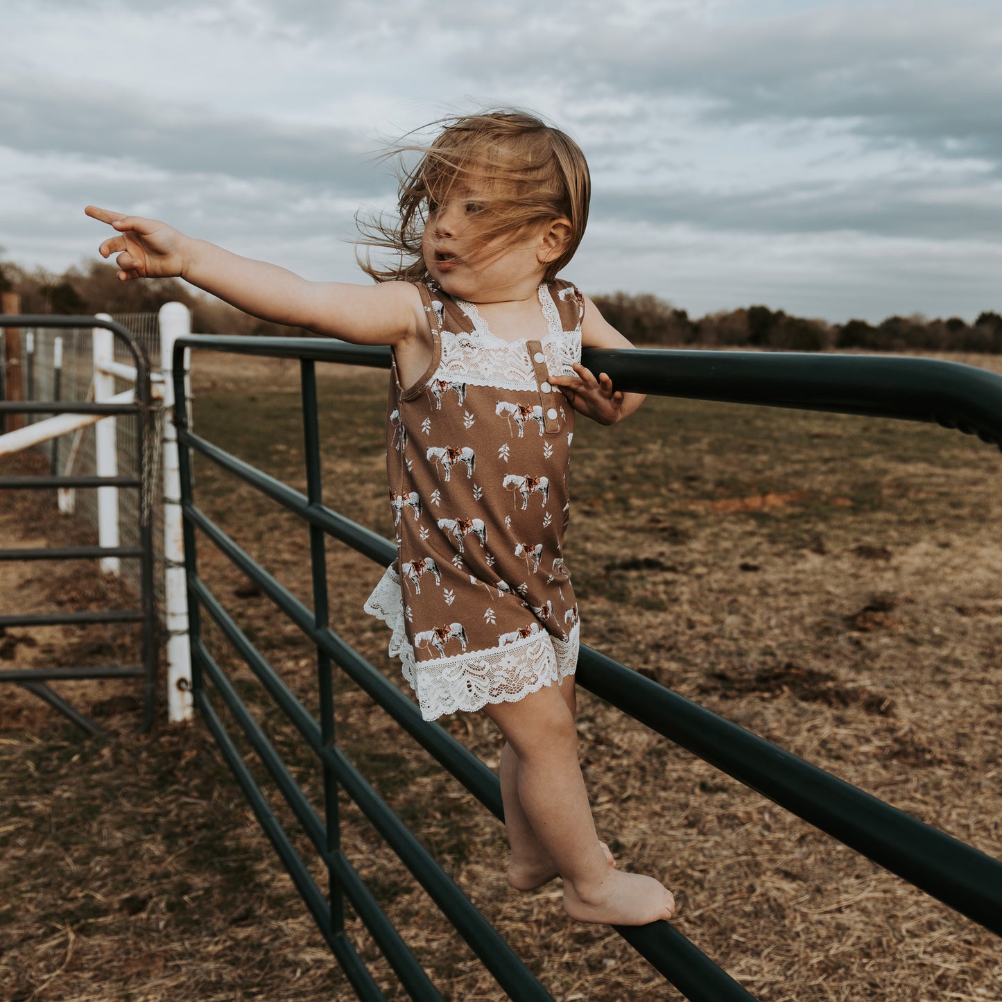 Almond Ranch Horse Nightgown